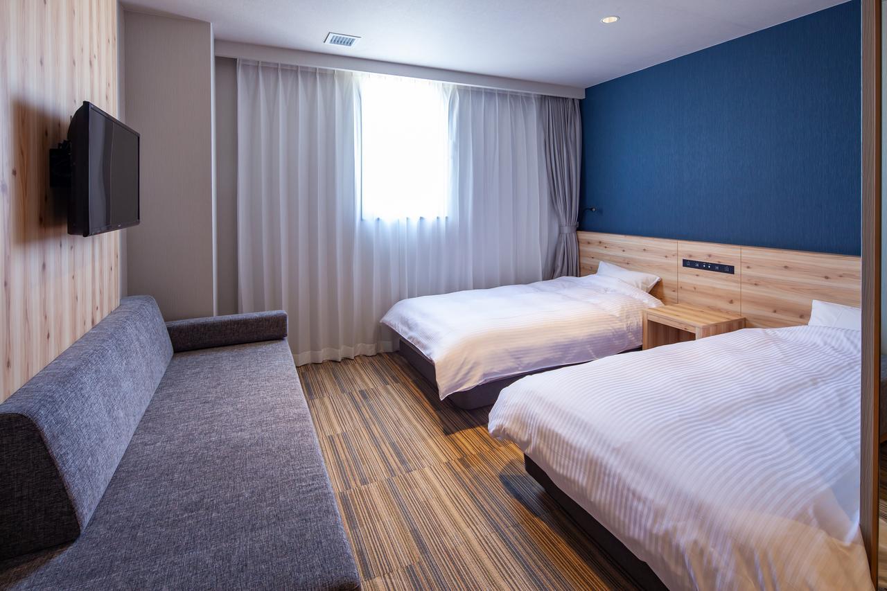 Y'S Cabin&Hotel Naha Kokusai Street Esterno foto
