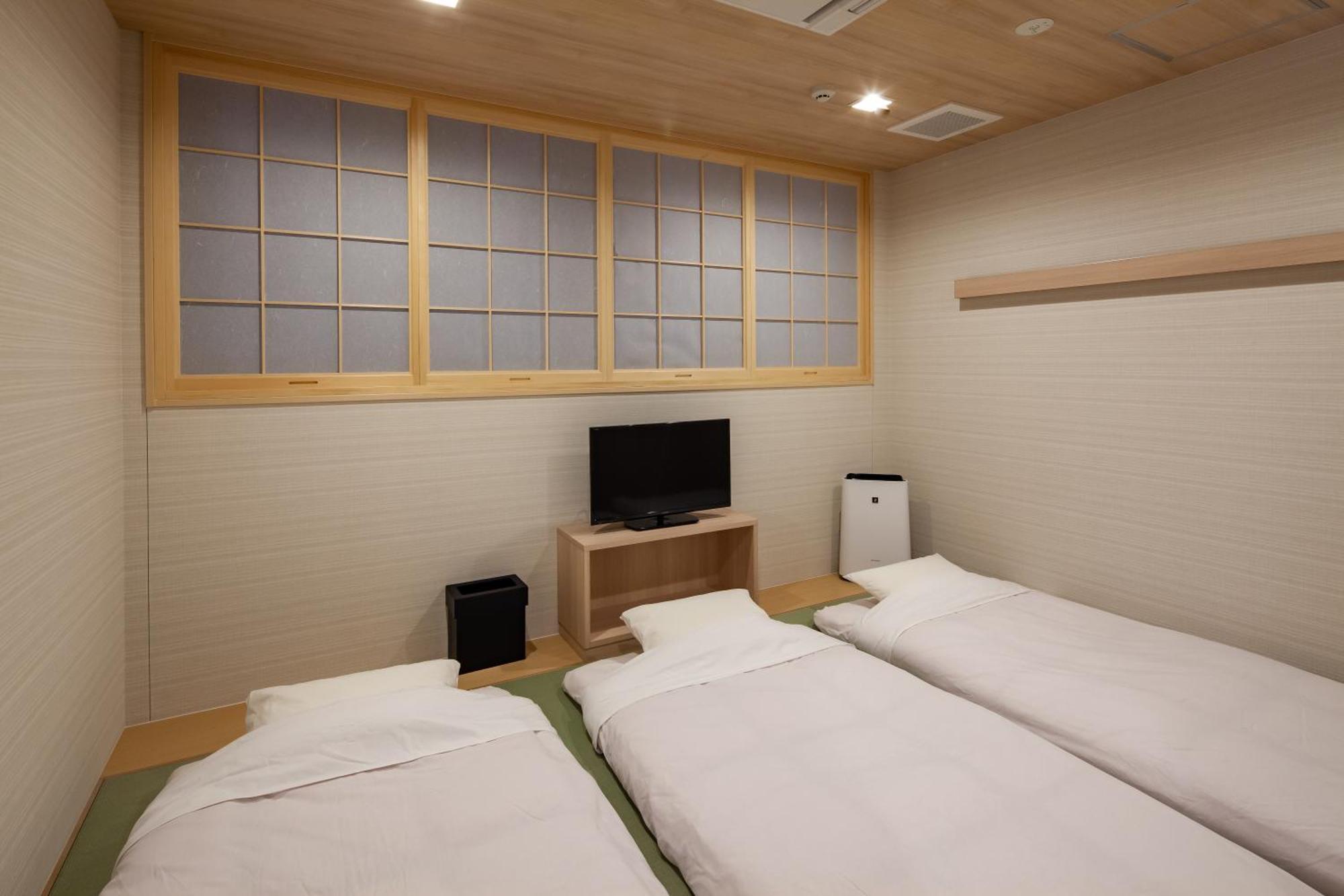 Y'S Cabin&Hotel Naha Kokusai Street Esterno foto